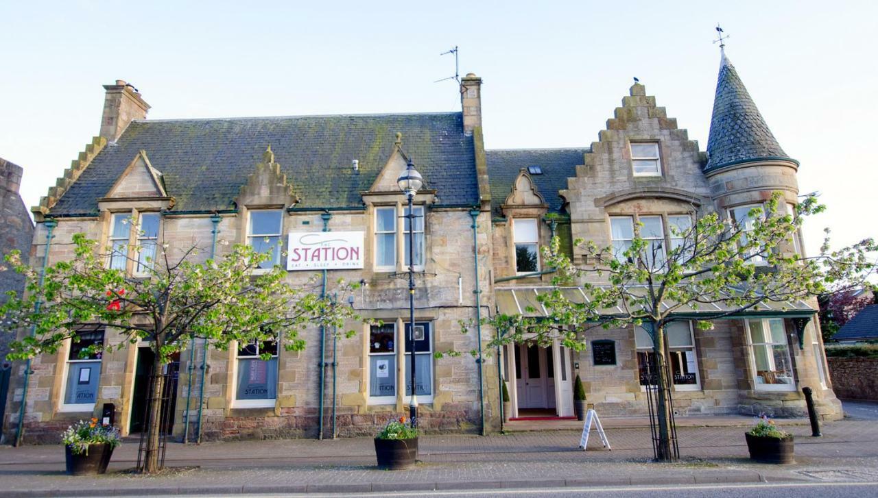 The Station Hotel Alness Bagian luar foto