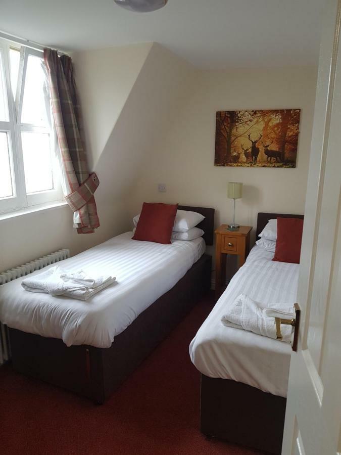 The Station Hotel Alness Bagian luar foto